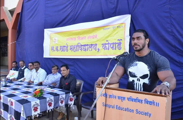 ‘महाविद्यालयीन जीवनात कला, क्रीडा क्षेत्रालाही महत्त्वाचे स्थान’