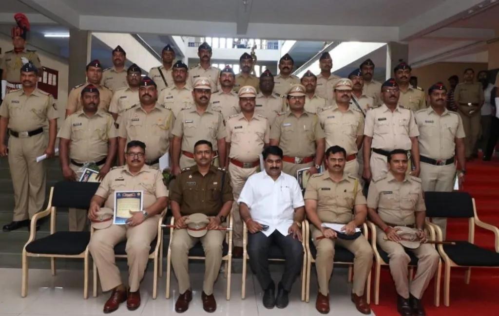 बिष्णोई टोळीला जेरबंद करणार्या पोलीस अधिकारी व कर्मचार्यांचा सत्कार