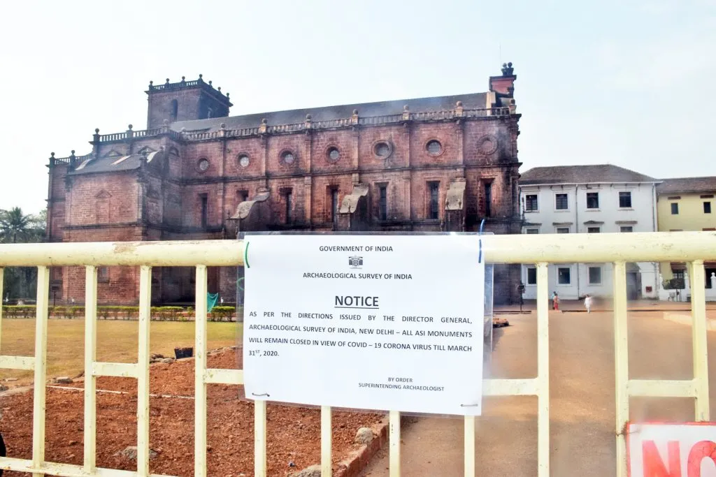 कोरोनामुळे ओल्ड गोवा चर्चसह 21 वारसास्थळांवर सर्वांनाच बंदी