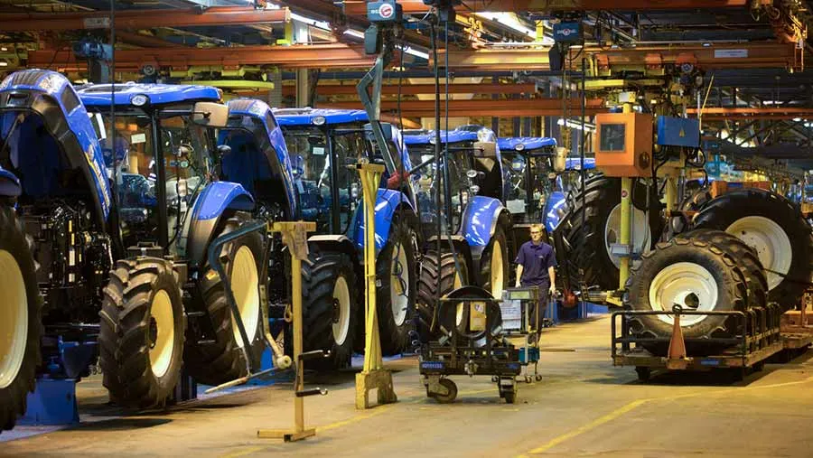 न्यूहॉलंडकडून पाच लाख ट्रक्टर्सची निर्मिती
