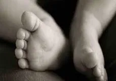 कोल्हापूर : शिरगावात शेतात आढळले १ महिन्याचे अर्भक