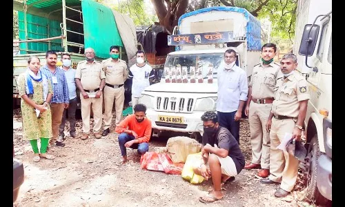 कणकुंबीजवळ गोवा बनावटीची दारू जप्त