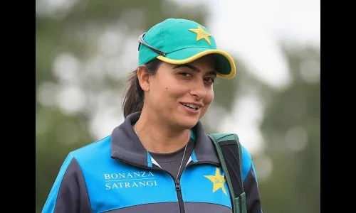 पाकच्या सना मिरचे अभिनंदन