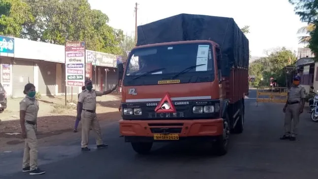 शाहुवाडी : प्रत्येक वाहनाची कसून चौकशी सुरू