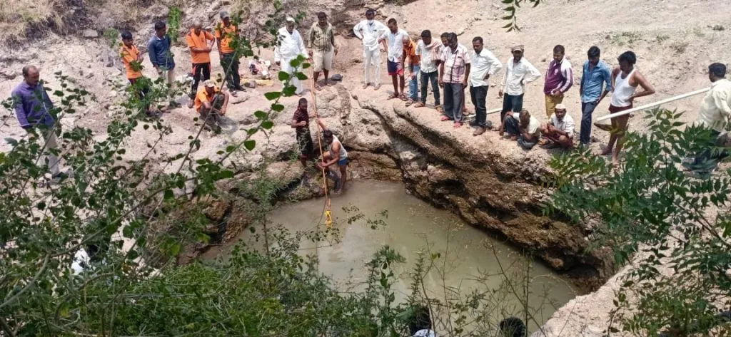 जतमध्ये दोन चिमुरड्यांसह आईची आत्महत्या