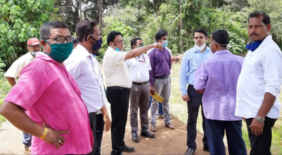 शेतकऱ्यांना तातडीने नुकसान भरपाई द्या