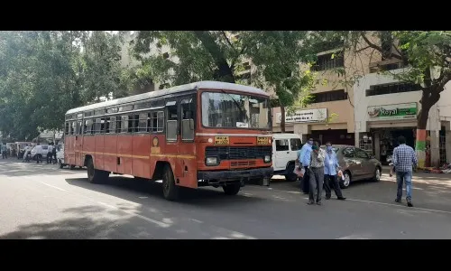 लालपरीला पहिल्या दिवशी प्रवाशांचा थंडा प्रतिसाद