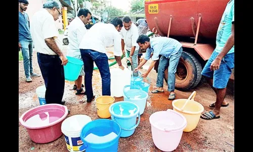 एकीकडे कोरोना तर दुसरीकडे पाणी संकट!