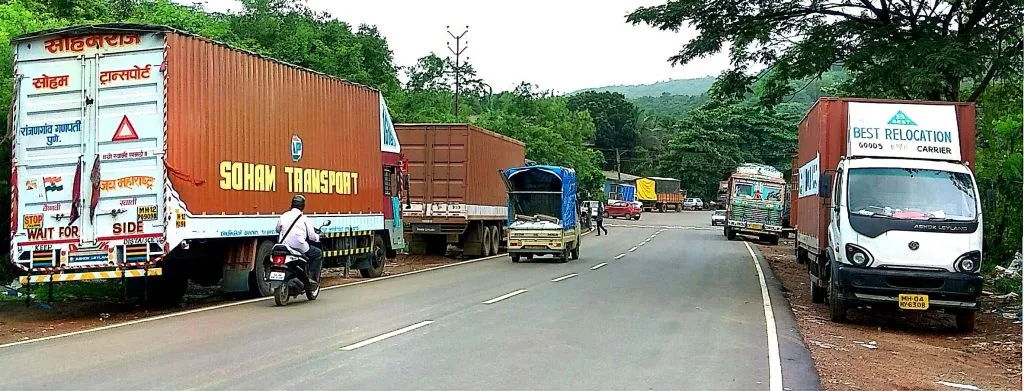 वाहतूक कार्यालये, ढाबे ‘स्कॅनर’खाली येणे गरजेचे