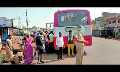 गावी परतणाऱया कामगारांना मोफत प्रवास