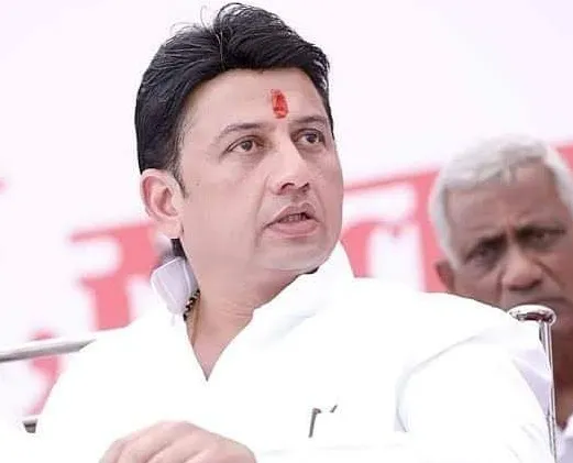 नूतन आमदार रणजितसिंह मोहिते-पाटील क्वारंटाईन