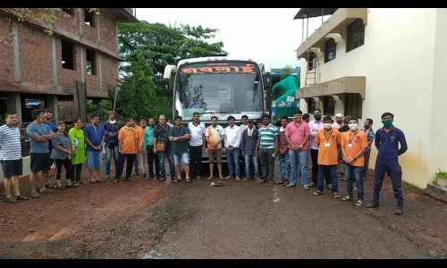 रत्नागिरी आर्मी’ ची टीम मदतीसाठी दापोलीला रवाना