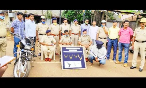 सराफी दुकान लुटणाऱया तरुणाला अटक