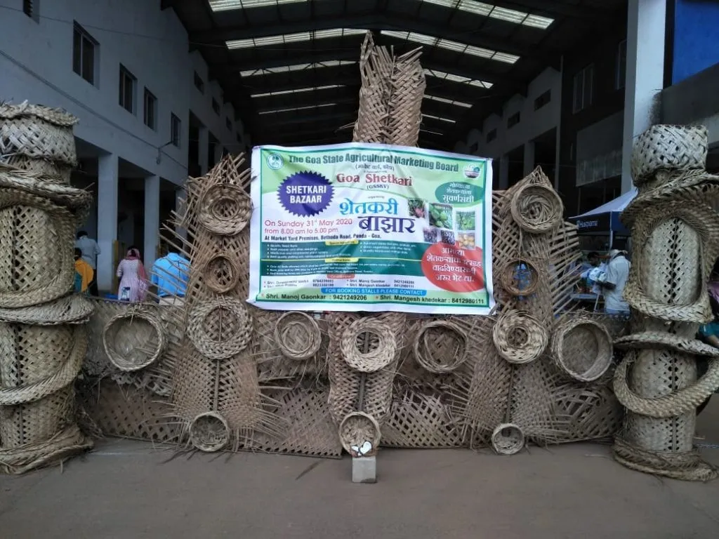 ‘शेतकरी बाझार’मध्ये रोपे, बियाणांचा खजिना