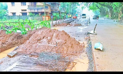 आणखी किती दिवस अडचणीतून जायचे?