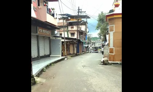 खेड मुख्य बाजारपेठ सुनसान! छोटय़ा-मोठय़ा व्यावसायिकांकडून पर्यायी जागेचा अवलंब,