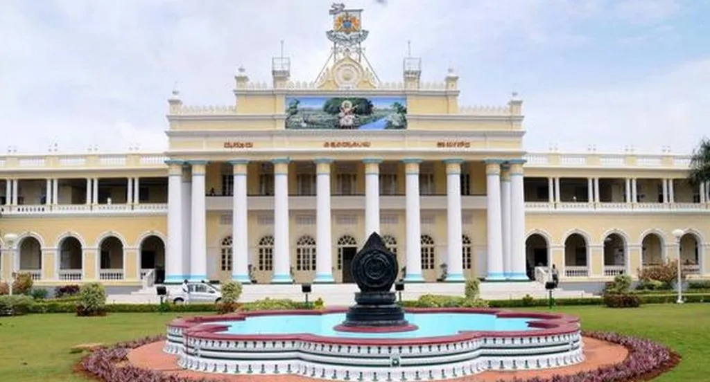 कर्नाटक: विद्यापीठ कॅम्पसमध्ये कोविड केअर सेंटर सुरू करण्याचा प्रस्ताव