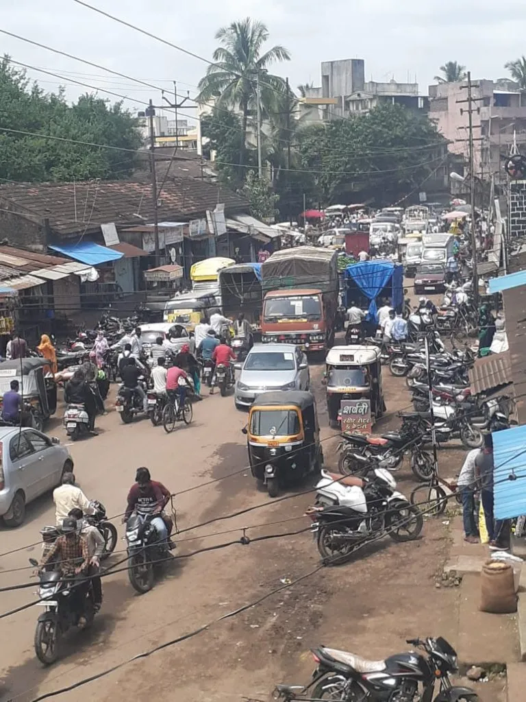 मिरजेत काल गर्दी, आज रस्त्यांवर सन्नाटा