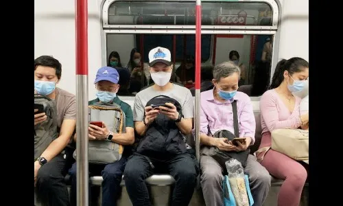 कोरोना संसर्गाच्या तिसऱया लाटेची भीती