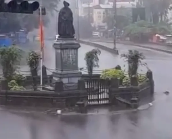 कोल्हापूर शहरासह परिसरात पावसाची हजेरी