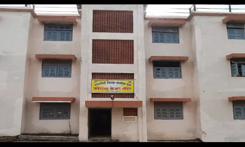 पोलिसांनी पोलिसांसाठी सुरू केले ‘कोविड सेंटर’