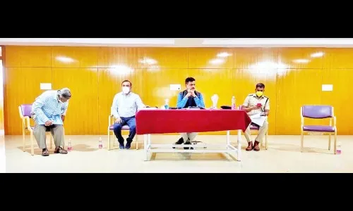 नदीकाठच्या ग्रामस्थांना स्थलांतरित करा