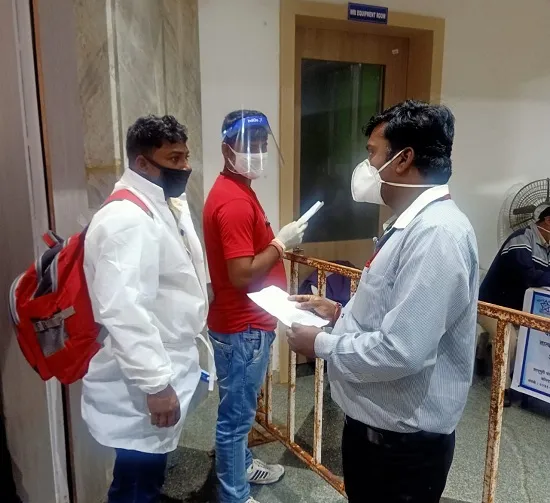 रमेश कांदेकर बनले ‘कोरोना योद्धा’