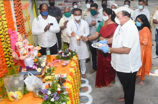 विघ्नहर्त्या, कोरोनाचे संकट लवकर दूर कर – मंत्री हसन मुश्रीफ