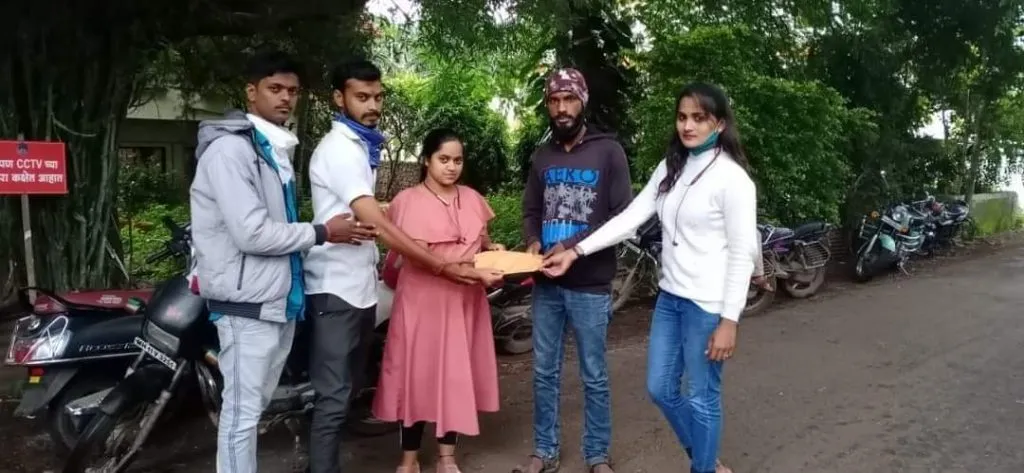 सातारा : दुर्धर आजाराने त्रस्त असलेल्या युवतीला मदतीचा हात