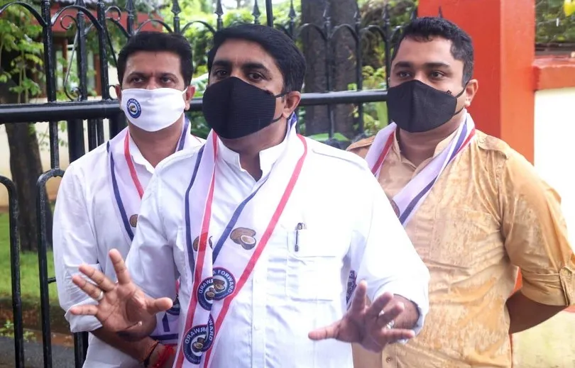 कामगार कल्याण निधीबाबत गोवा फॉरवर्डने घेतली महालेखपालांची भेट