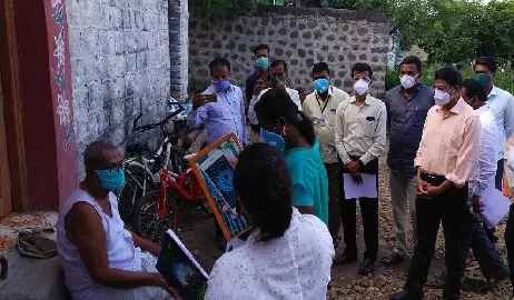 तुंगतच्या सर्व्हेची जिल्हाधिकाऱ्यांकडून पाहणी