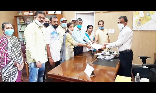 शहर स्वच्छतेबरोबर सॅनिटायझर करण्यात यावे