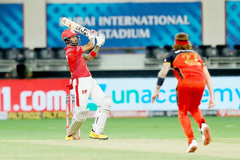 वेगवान 2 हजार धावा जमवणारा पहिला भारतीय फलंदाज…केएल राहुल