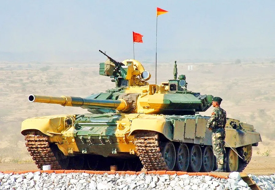 लडाखमध्ये ‘टँक रेजिमेंट’ सज्ज