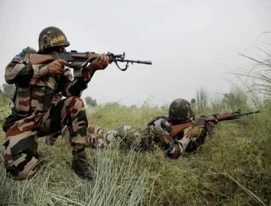 पाक सैन्यांच्या गोळीबारात भारतीय लष्कराचा JCO शहीद