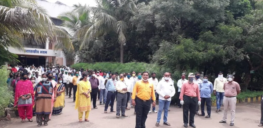 कर्मचाऱ्यांच्या लेखणी बंद आंदोलनामुळे पुण्यश्लोक अहिल्यादेवी होळकर विद्यापीठाचे कामकाज ठप्प