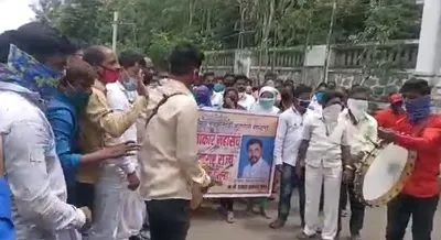 सातारा : कलाकार महासंघाचा जिल्हाधिकारी कार्यालयावर मोर्चा