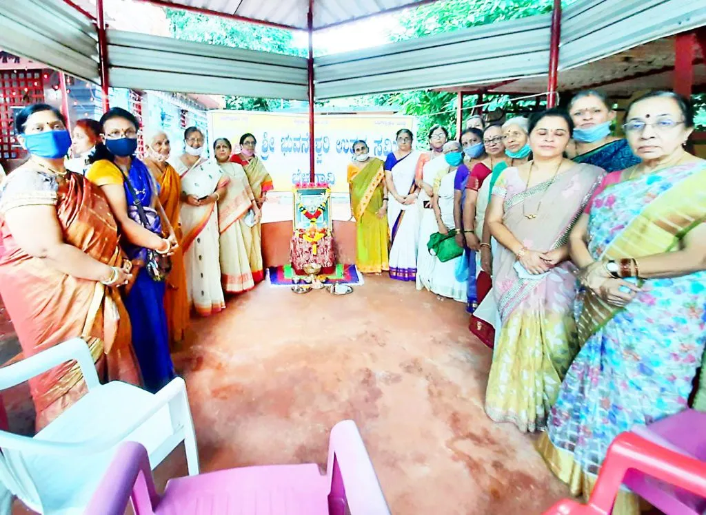 भुवनेश्वरी उत्सव साधेपणाने