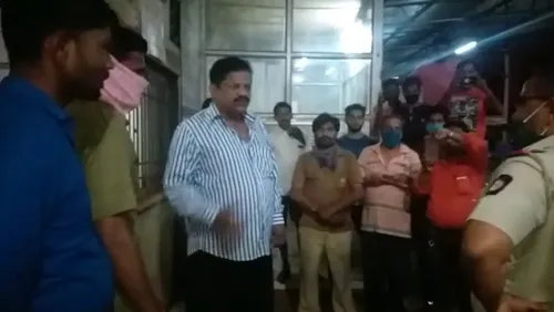 रत्नागिरी : दापोली आगारात दोन एसटी कर्मचाऱ्यांना धक्काबुक्की