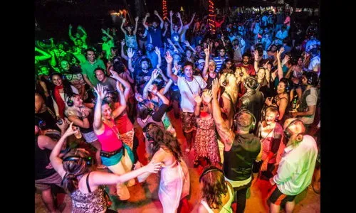 पोलीस, सरकारच्या दुर्लक्षामुळे जनतेत असंतोष