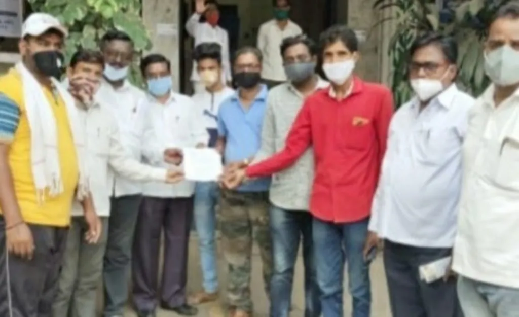 सोलापूर : बार्शीतील भाजी मंडई चालू करण्याबरोबर सुविधा देण्याची मागणी