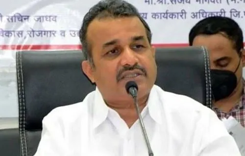 सातारा : पाऊस सुरु असेपर्यंत पंचनामे सुरूच ठेवावेत