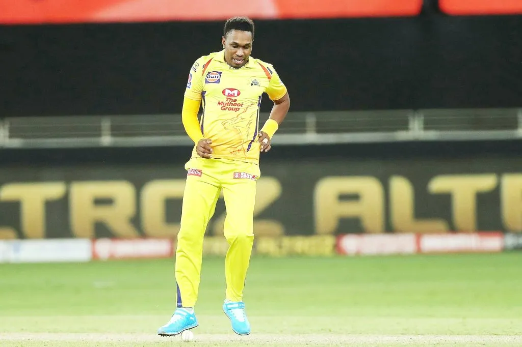 चेन्नईचा डेव्हॉन ब्रेव्हो आयपीएल हंगामातून बाहेर