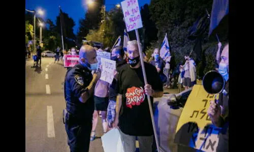 इस्रायल : निदर्शने सुरूच