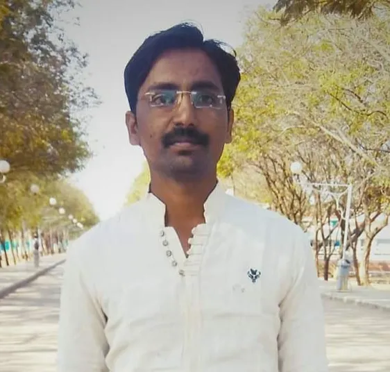 सोलापूर : ऊसाची ट्रॉली अंगावर पडून तुंगतमधील एकजण ठार