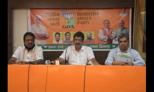 काँग्रेस नेत्यांच्या तोंडालाच आता कोळसा फासण्याची वेळ