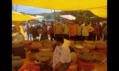 तर आठवडा बाजारातील व्यापाऱयांवर कारवाईचा बडगा