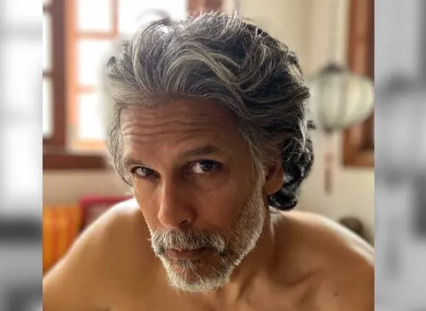 न्यूड फोटो प्रकरणी अभिनेता मिलिंद सोमण विरोधात गुन्हा दाखल