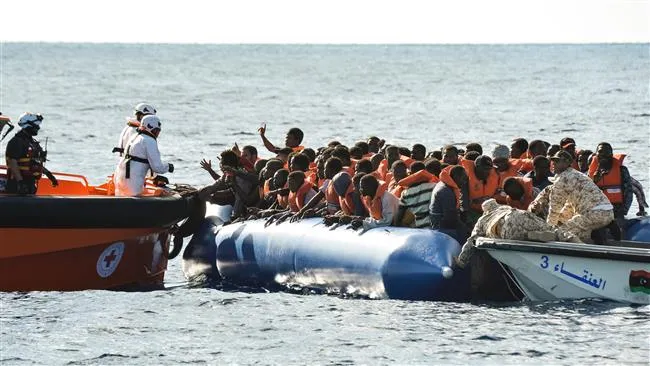 लिबियात बोट उलटली; 74 जण बुडाले
