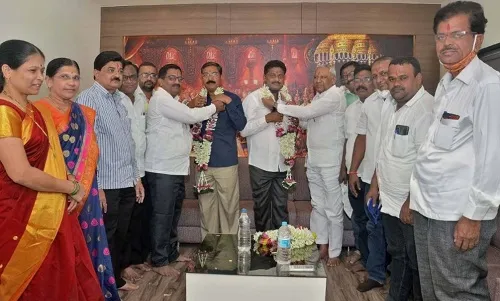 रयत बँक एम्प्लॉईज सोसायटीच्या अध्यक्षपदी अशोक माने